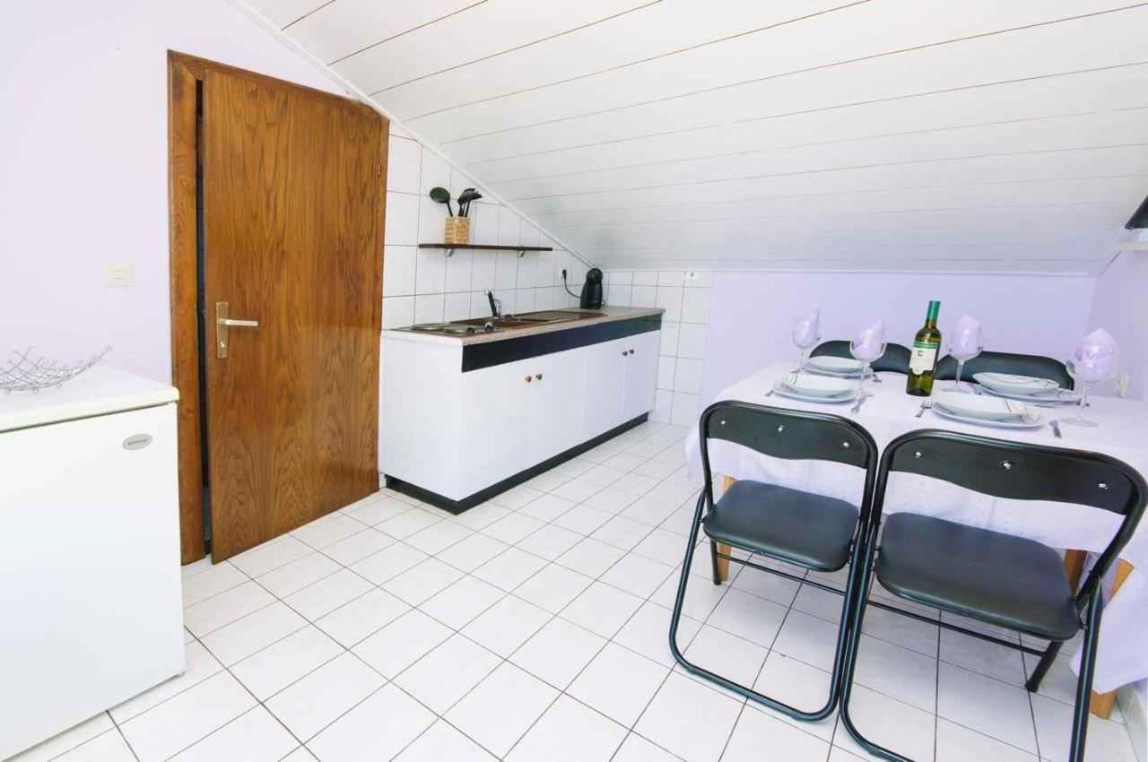 Apartment In Crikvenica 39210 エクステリア 写真