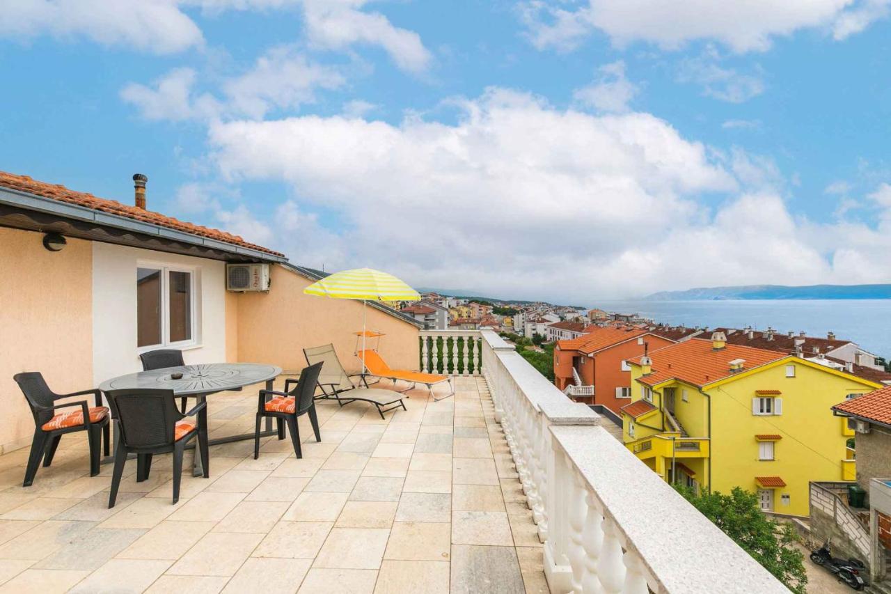 Apartment In Crikvenica 39210 エクステリア 写真