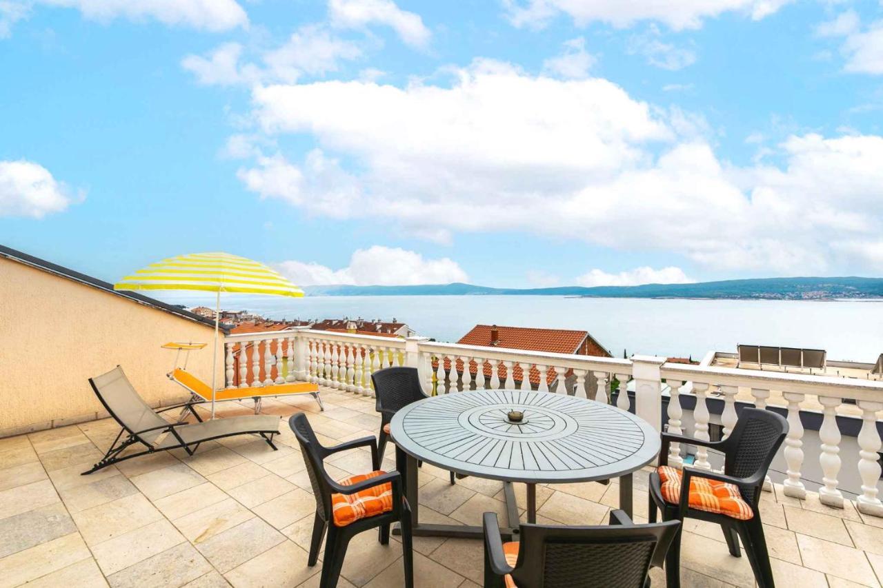 Apartment In Crikvenica 39210 エクステリア 写真