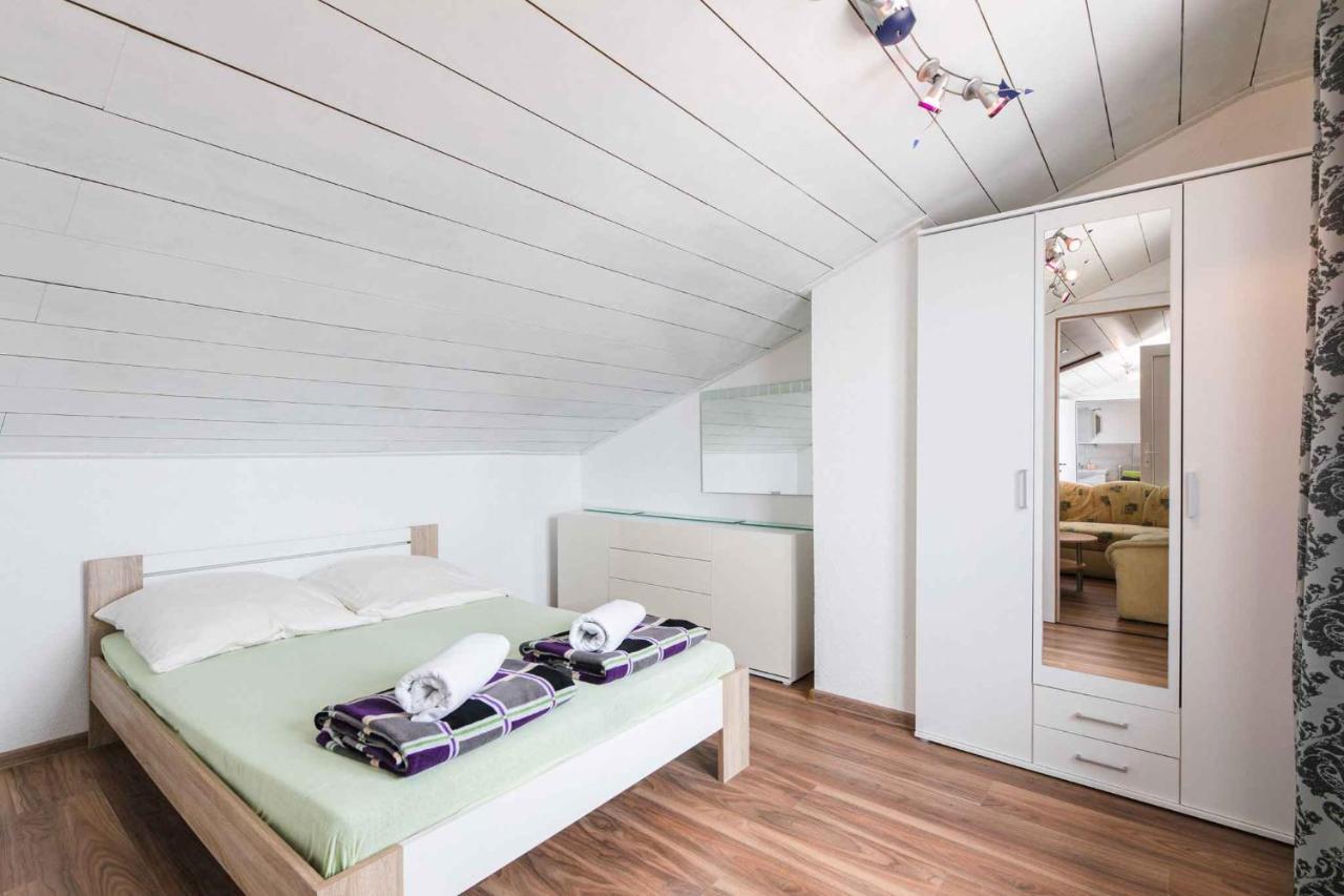 Apartment In Crikvenica 39210 エクステリア 写真
