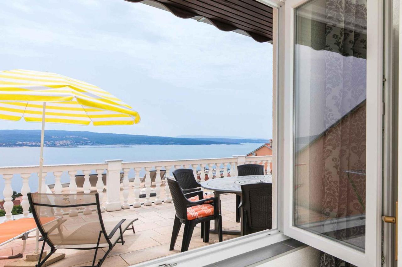 Apartment In Crikvenica 39210 エクステリア 写真