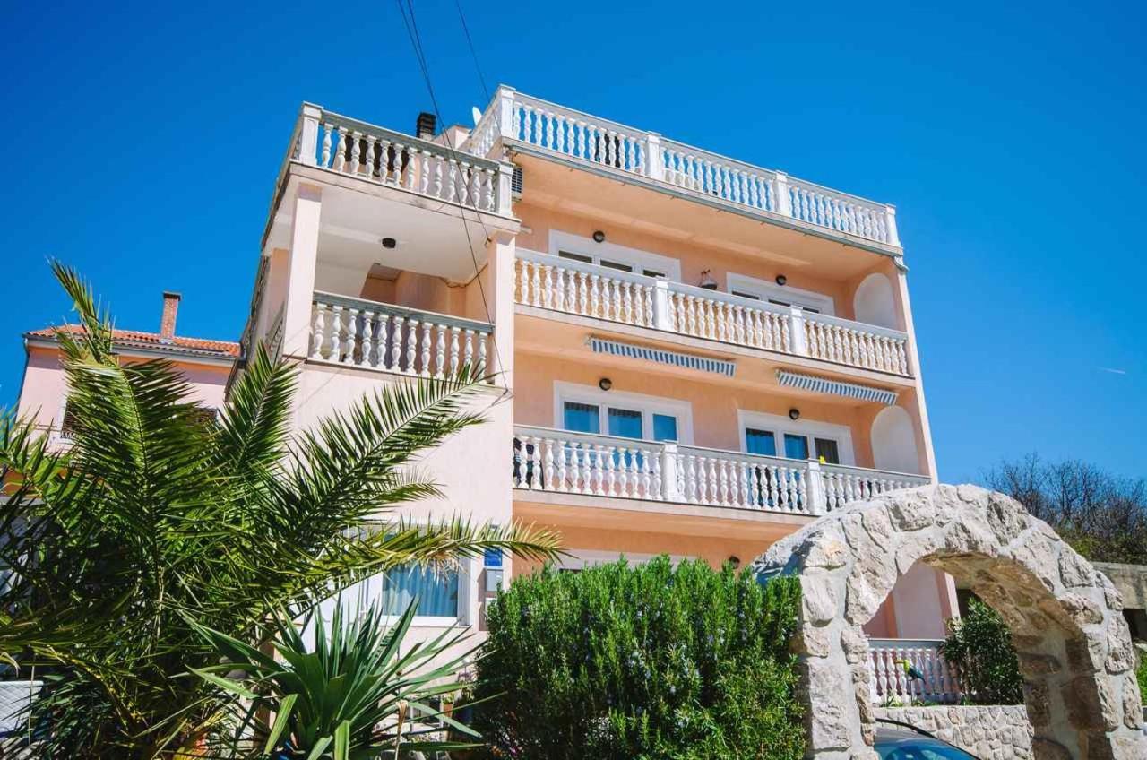 Apartment In Crikvenica 39210 エクステリア 写真