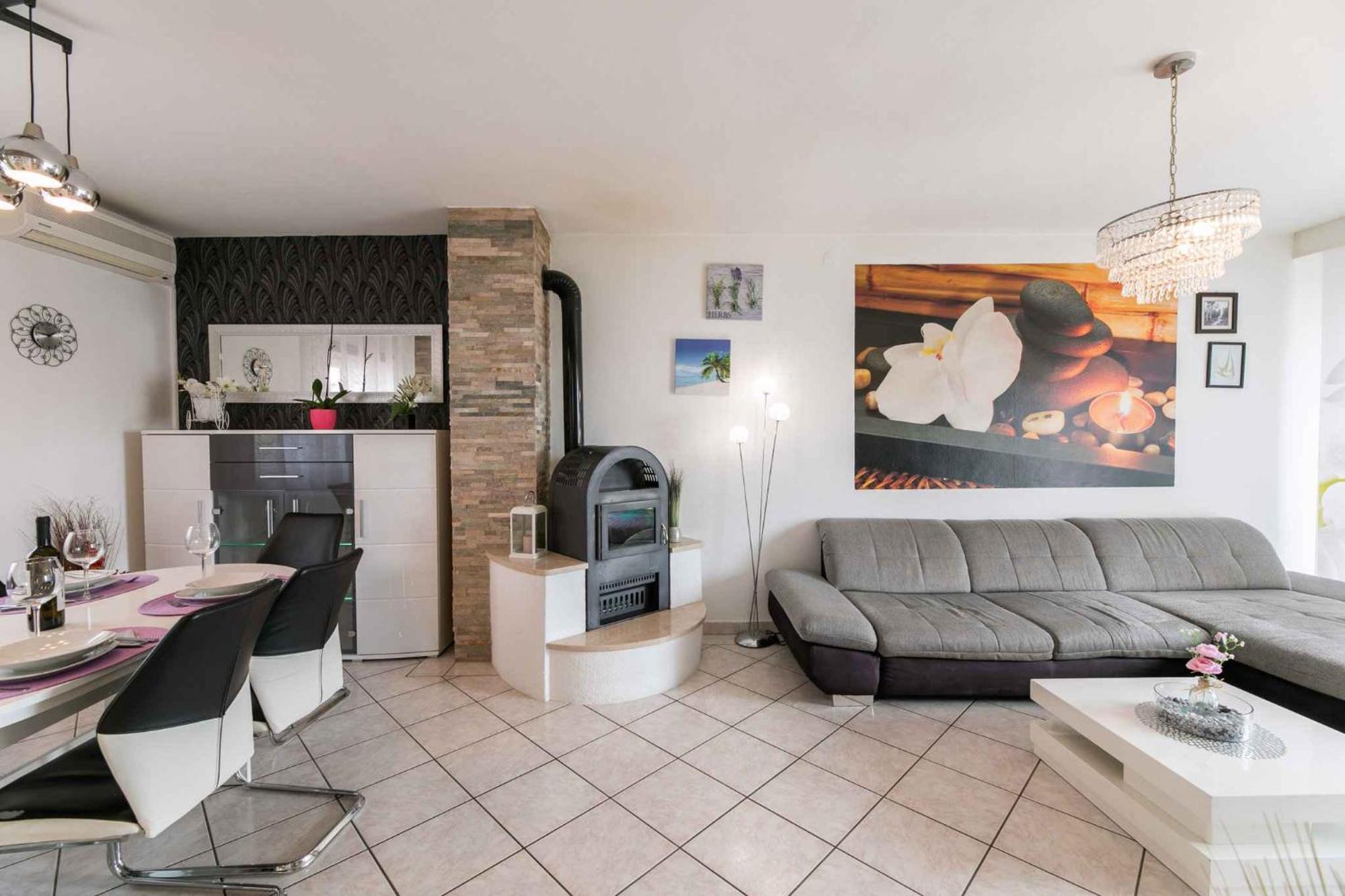 Apartment In Crikvenica 39210 エクステリア 写真