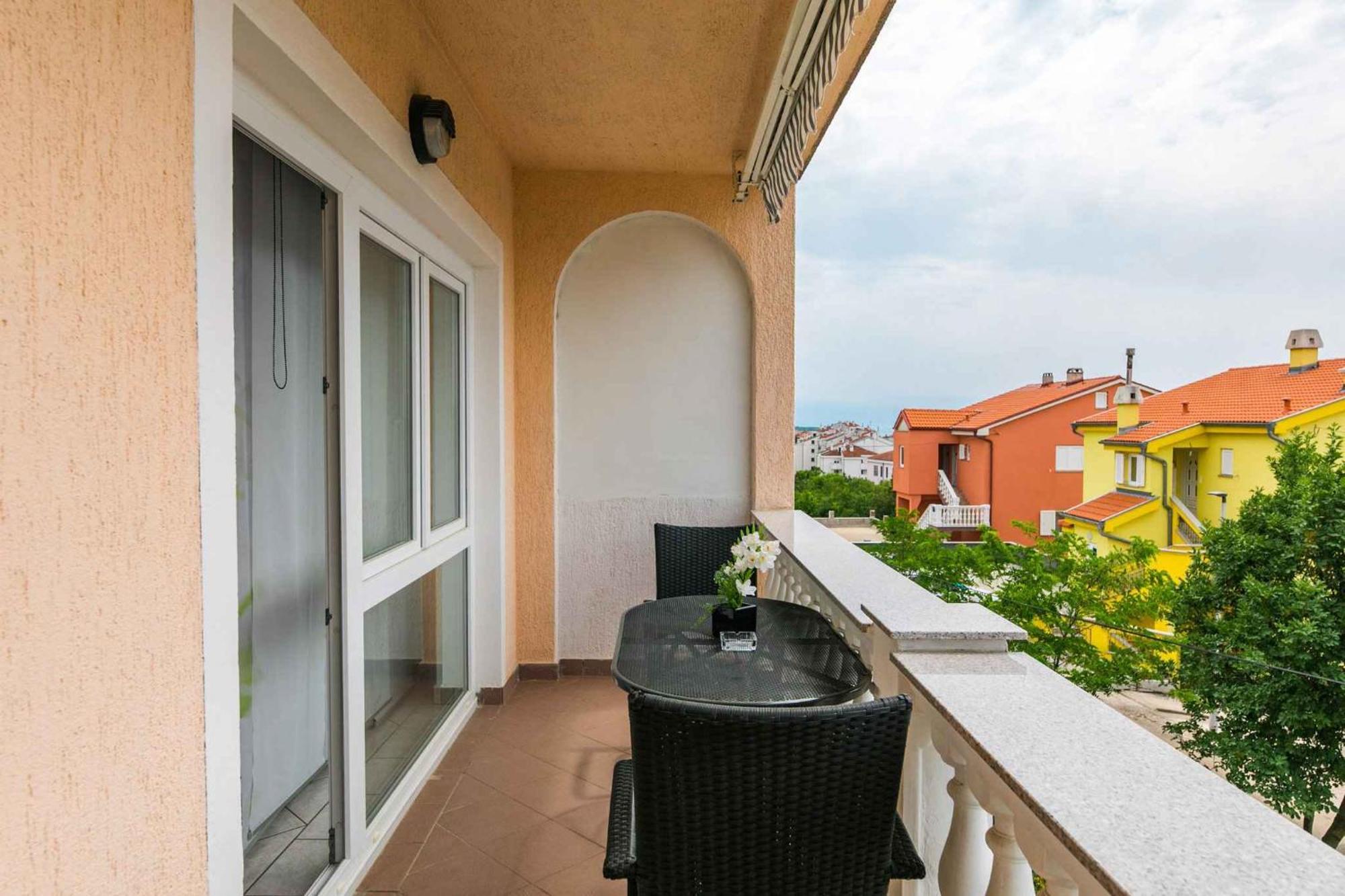 Apartment In Crikvenica 39210 エクステリア 写真