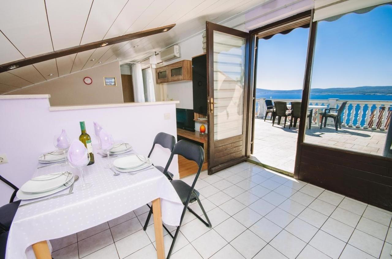 Apartment In Crikvenica 39210 エクステリア 写真